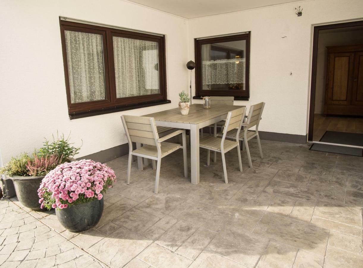 Ferienwohnung Charlotte Weisenheim am Sand Exterior photo